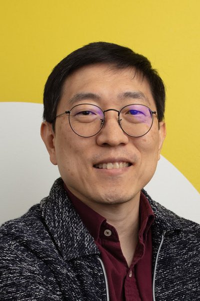 Chris Hong - picture - Chris Hong (홍성민).jpg